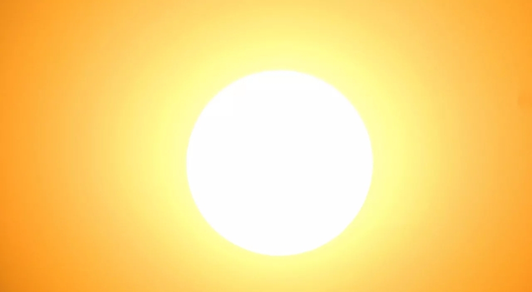 علماء روس: سحابتان من البلازما الشمسية تغطيان الأرض الأسبوع المقبل (أونسبلاش)