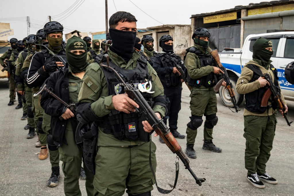 يتزامن التصريح مع حملة تشنها القوات السورية الحكومية ضد التنظيم الإرهابي، في عدد من المناطق (ا ف ب)