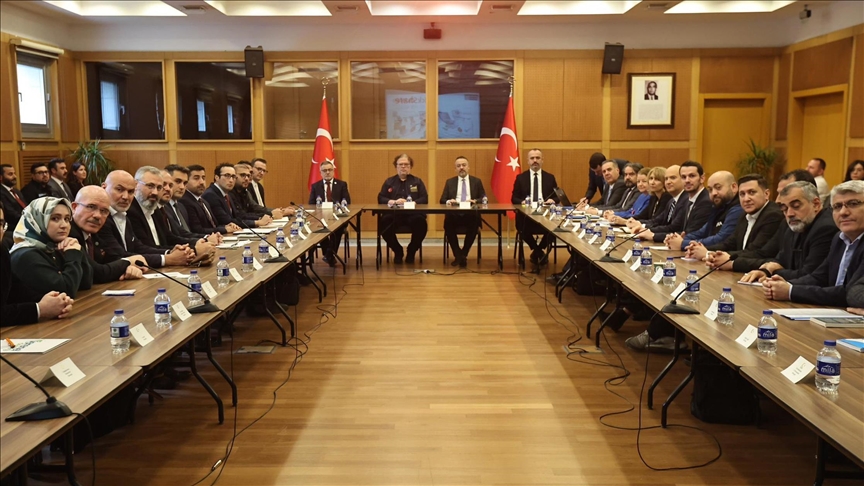 نائب وزير الخارجية التركي يجتمع مع منظمات إغاثية عاملة بسوريا (أونسبلاش)