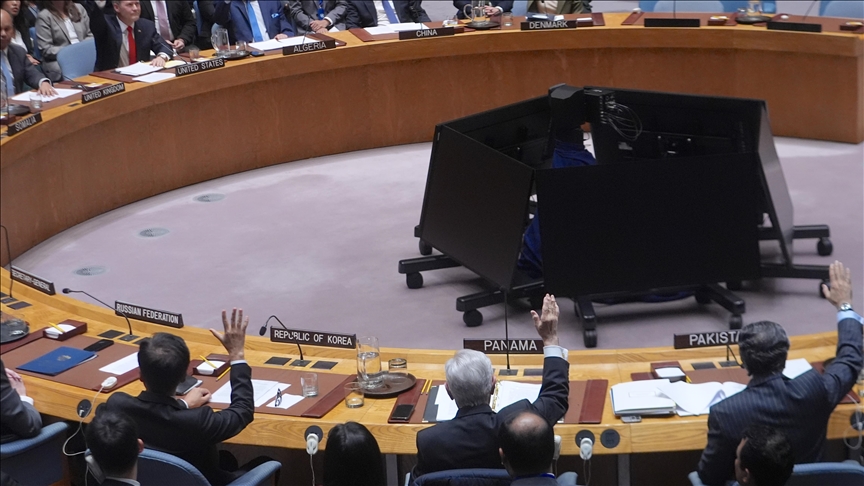 روسيا: مشروع القرار الأمريكي حول غزة يتعارض مع القرارات الدولية (الأناضول)