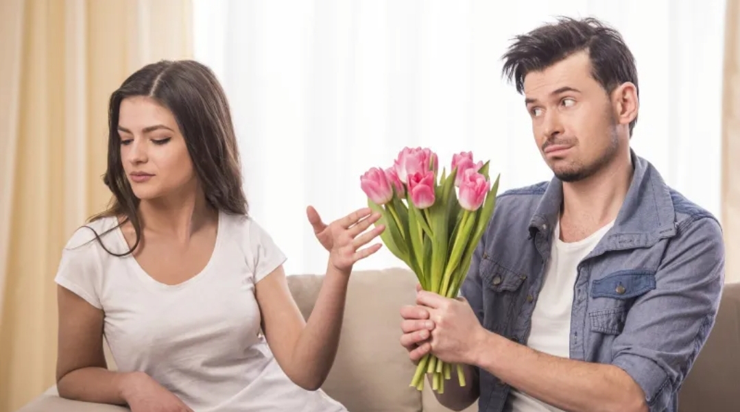 كيف تؤثر سمات الشخصية على العلاقات العاطفية لدى الرجال والنساء؟ (الرجل)