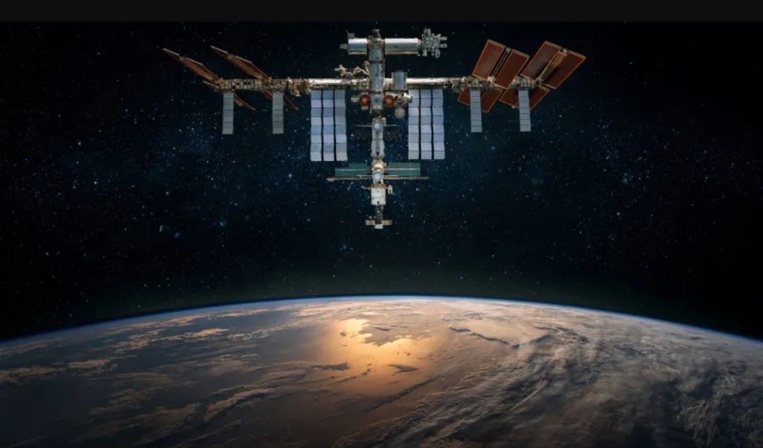 تلسكوب ناسا الفضائي يواجه خطر السقوط… هل تنجح هذه الشركة الناشئة في إنقاذه؟ (الرجل)