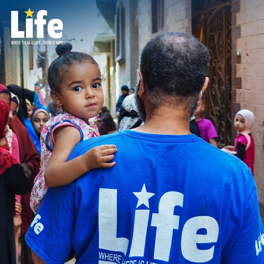 لايف تعمل على كفالة حوالي 13,000 يتيم في 22 دولة حول العالم (الأمة برس)
