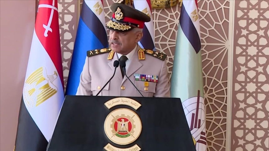 وزير الدفاع المصري، عبد المجيد صقر (الاناضول)