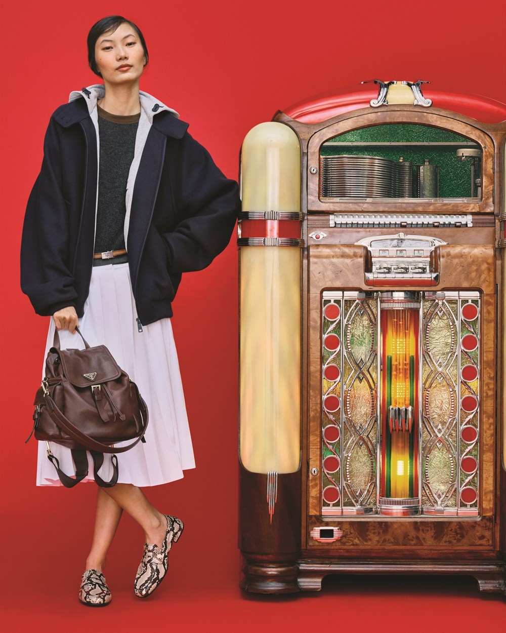 مجموعة برادا شتاء 2025.. تناقضات تشكل لغة الأناقة المعاصرة