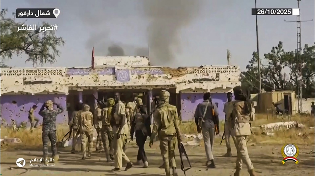 قتل في الحرب 140,000 شخص وادت إلى أسوأ كارثة إنسانية في العالم وشردت 14 مليون شخص (ا ف ب) 