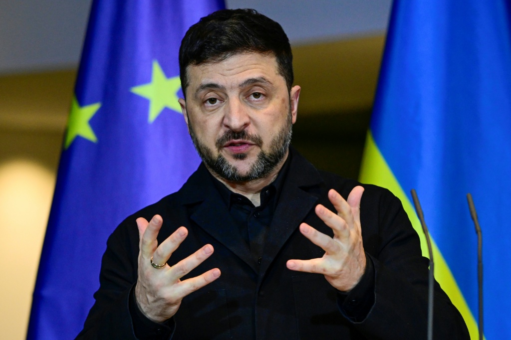 الرئيس الاوكراني فولوديمير زيلينسكي في برلين بتاريخ 15 كانون الاول/ديسمبر 2025 (ا ف ب)