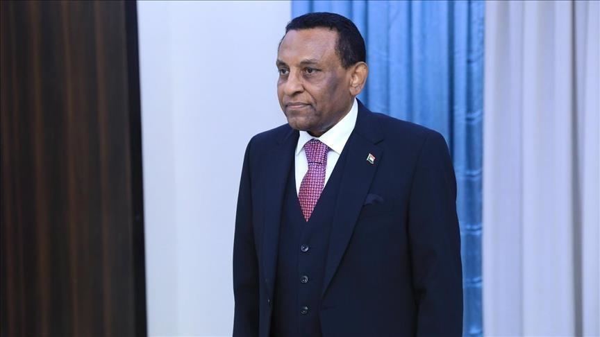 رئيس وزراء السودان إلى الولايات المتحدة لبحث التعاون وتداعيات الحرب (الأناضول)