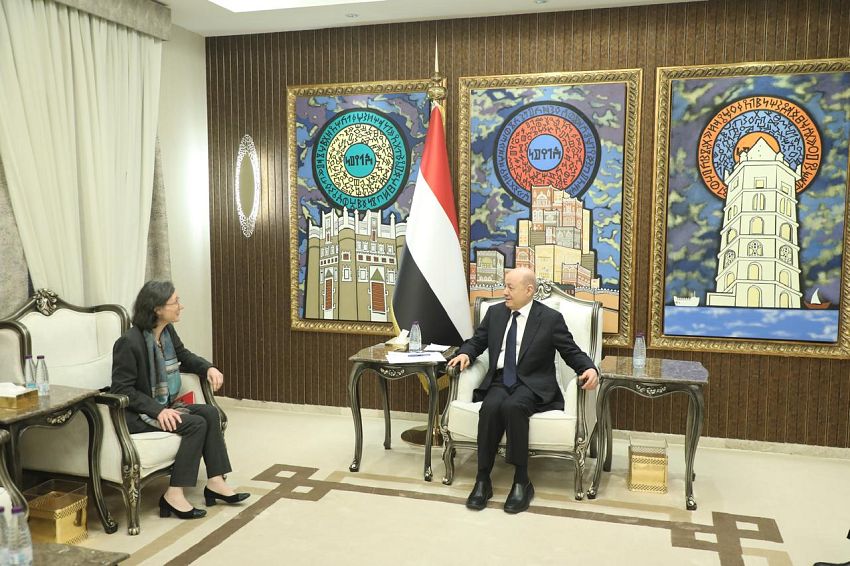 العالم مع الوحدة اليمنية ..الرئيس اليمني :  يشيد ببيان مجلس الامن ويؤكد التزام الدولة بحماية مركزها القانوني