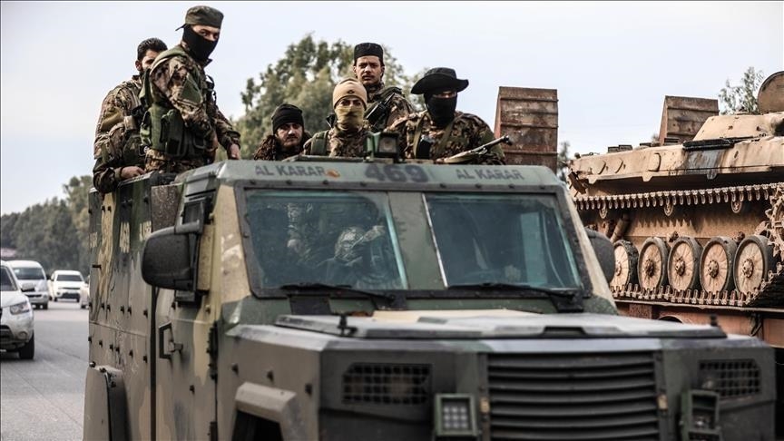 سوريا.. القبض على 12 شخصا بينهم ضباط مرتبطون بالنظام المخلوع (الأناضول)
