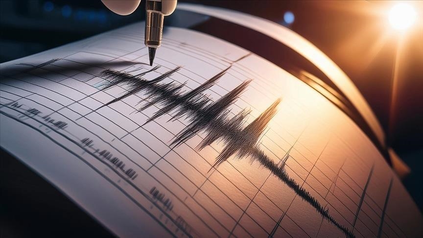 أضاف البيان أن سكان المناطق الشمالية والشرقية والغربية من الولاية، شعروا بالزلزال الذي وقع عند الساعة 23:05 بالتوقيت المحلي (15:05 بتوقيت غرينتش) (الاناضول)