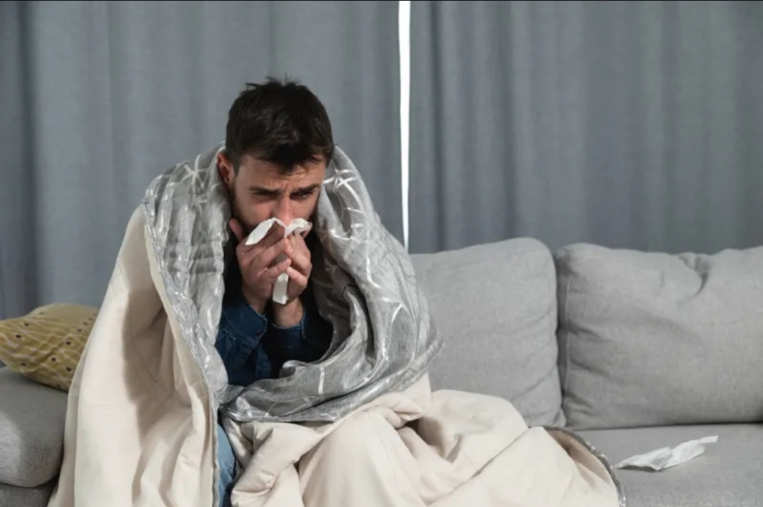 فيتامين د أم سي.. أيهما يحميك حقًا من الإنفلونزا؟ (الرجل)