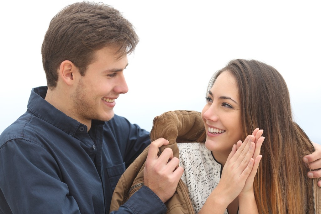 كيف تجعل الطرف الآخر يشعر بالأمان معك؟ (سيدتي)