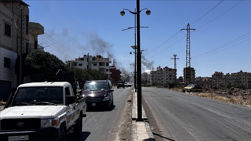 سوريا.. قتيل وجريحان بالسويداء وفلتان أمني تغذيه (عصابات الهجري) (الأناضول)