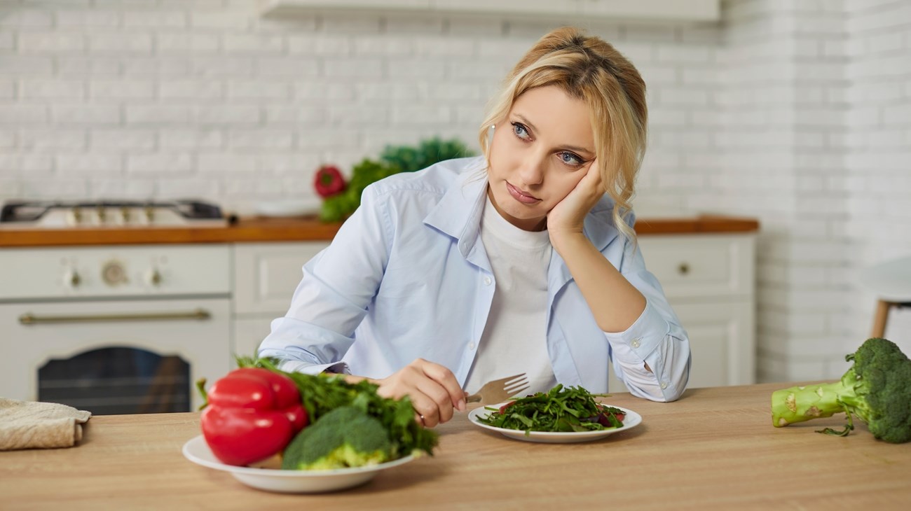 (اضطرابات الأكل) الجسد مرآةٌ لما تخفيه النفس (زهرة الخليج)