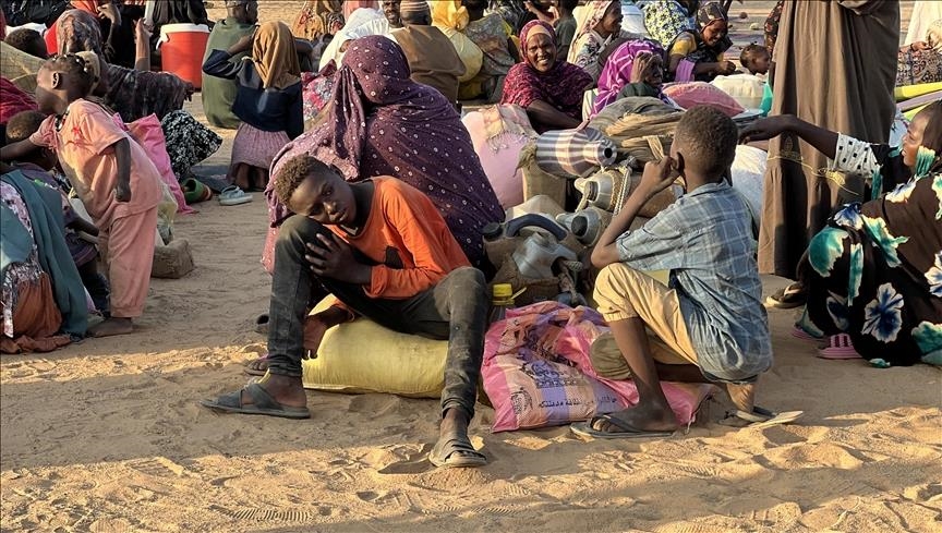 لجنة إغاثية سودانية: نزوح أكثر من 6500 أسرة من أمبرو بشمال دارفور (الأناضول)