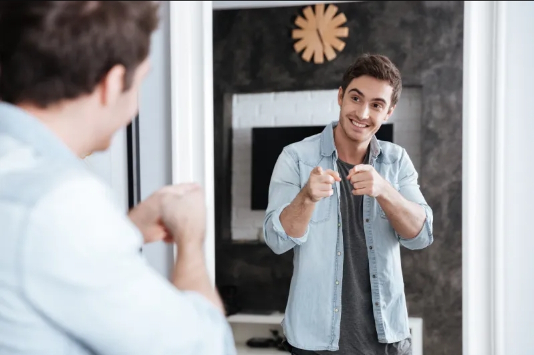 سعادتك الزوجية تبدأ بفهم نفسك: كيف يعزز الرجل وعيه الذاتي؟ (الرجل)