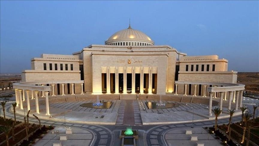 مجلس النواب الجديد يبدأ أعماله بعد أطول انتخابات مصرية (الأناضول)
