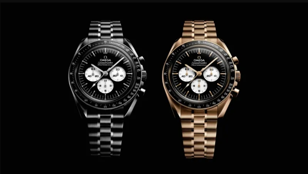 Speedmaster Moonwatch من Omega لقراءة الوقت بالأبيض والأسود (الرجل)