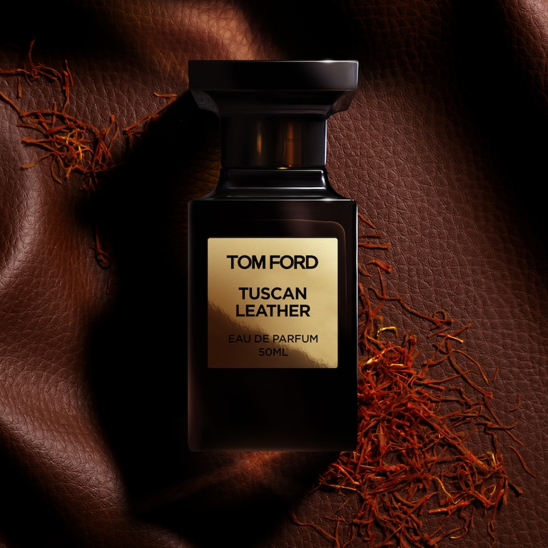 أقراط Two Butterfly من فان كليف أند آربلز Van Cleef & Arpels