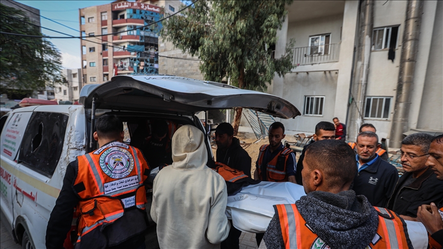 أفاد مصدر طبي، بـ"استشهاد فلسطيني برصاص جيش الاحتلال الإسرائيلي في محيط منطقة الشيخ ناصر قرب ما يعرف بـ&rsquo;الخط الأصفر&rsquo; شرق خان يونس" (الاناضول)