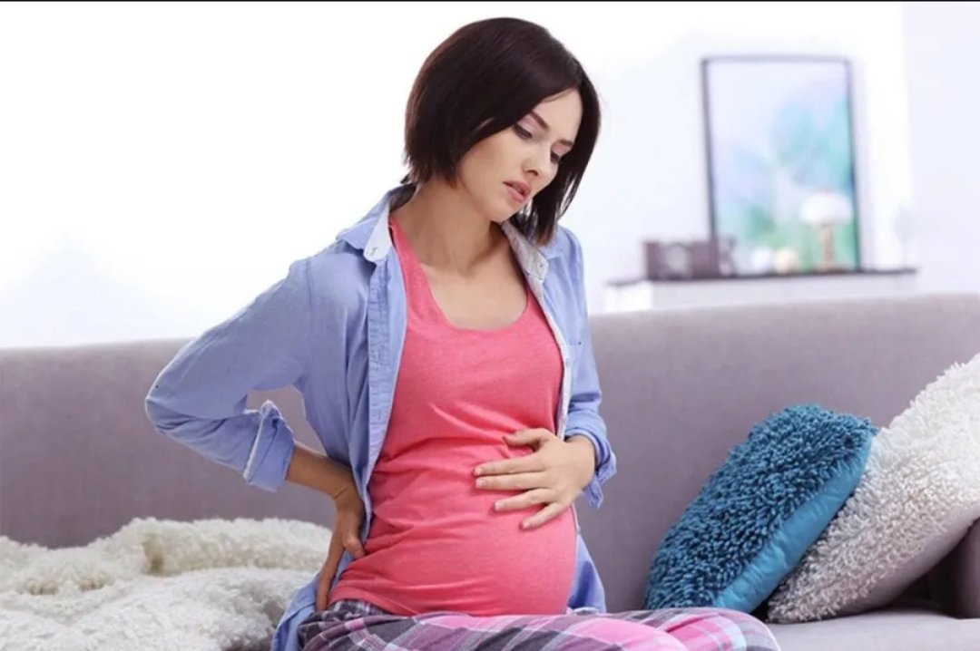 طرق آمنة لعلاج الإمساك لدى الحوامل بدون ملينات.. ولا تأثير على الجنين! (سيدتي)