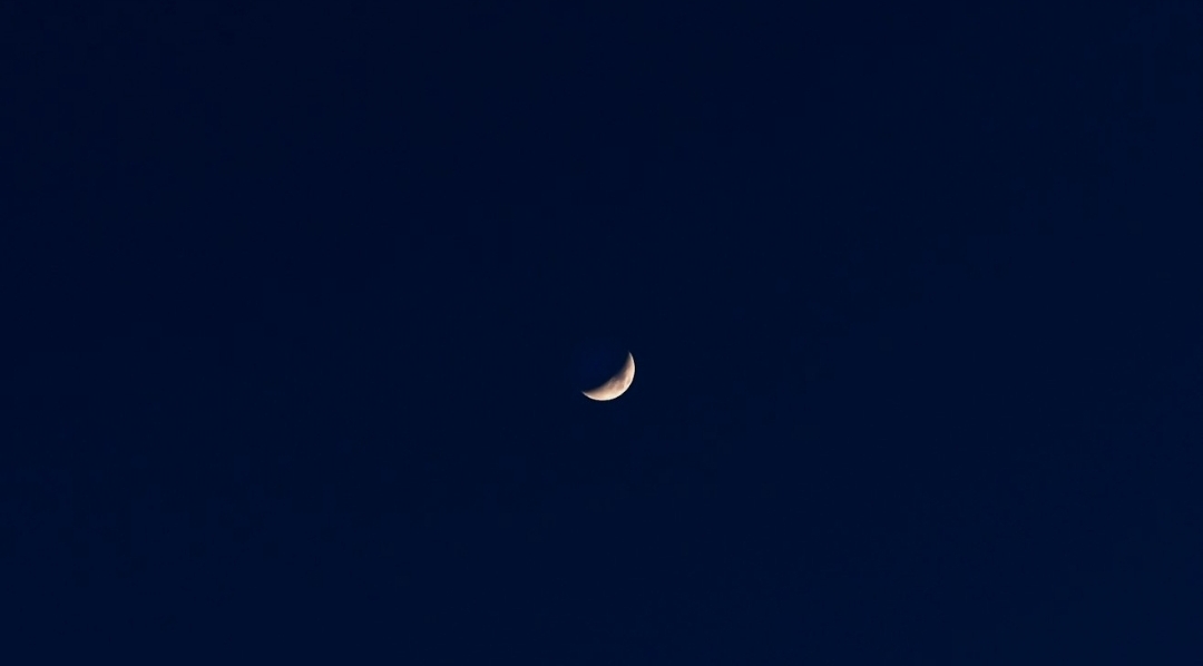 بداية رمضان 2026.. 4 دول تحسم بداية الشهر ودول أخرى تستطلع الهلال مساء الثلاثاء (أونسبلاش)