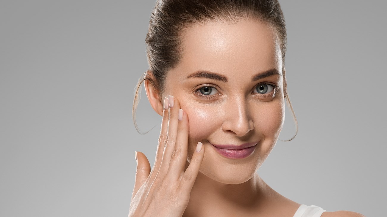 ينبوع الشباب أم مجرد وعود؟.. كل ما تحتاجين إلى معرفته عن (NAD+) (زهرة الخليج)