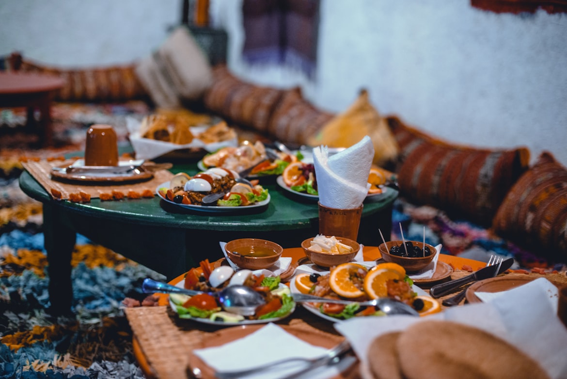 نصائح للإفطار والسحور للحفاظ على النشاط والطاقة (أونسبلاش)