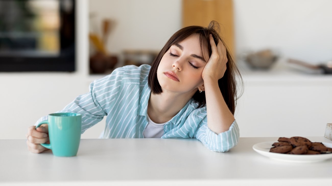 لهذه الأسباب نشعر بالنعاس.. بعد تناول الطعام (أونسبلاش)