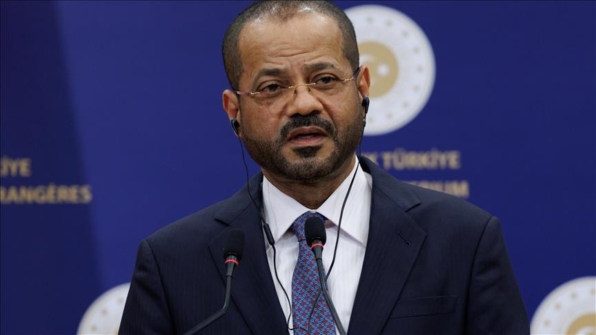 وزير الخارجية العماني: إيران وافقت على عدم الاحتفاظ باليورانيوم المخصب (الأناضول)