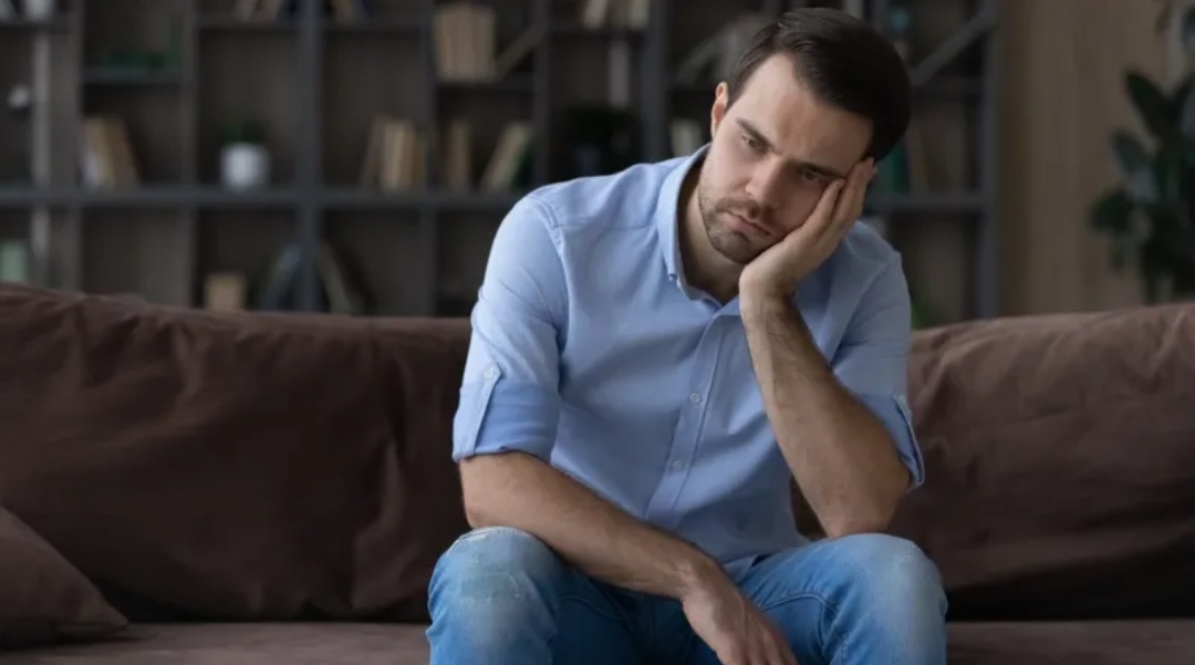 لماذا تشعر بالتعاسة رغم النجاح؟ هذه الدراسات تكشف السر (الرجل)