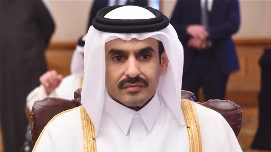 وزير قطري يتوقع بلوغ النفط 150 دولارا والغاز 40 دولارا بسبب الحرب (الأناضول)