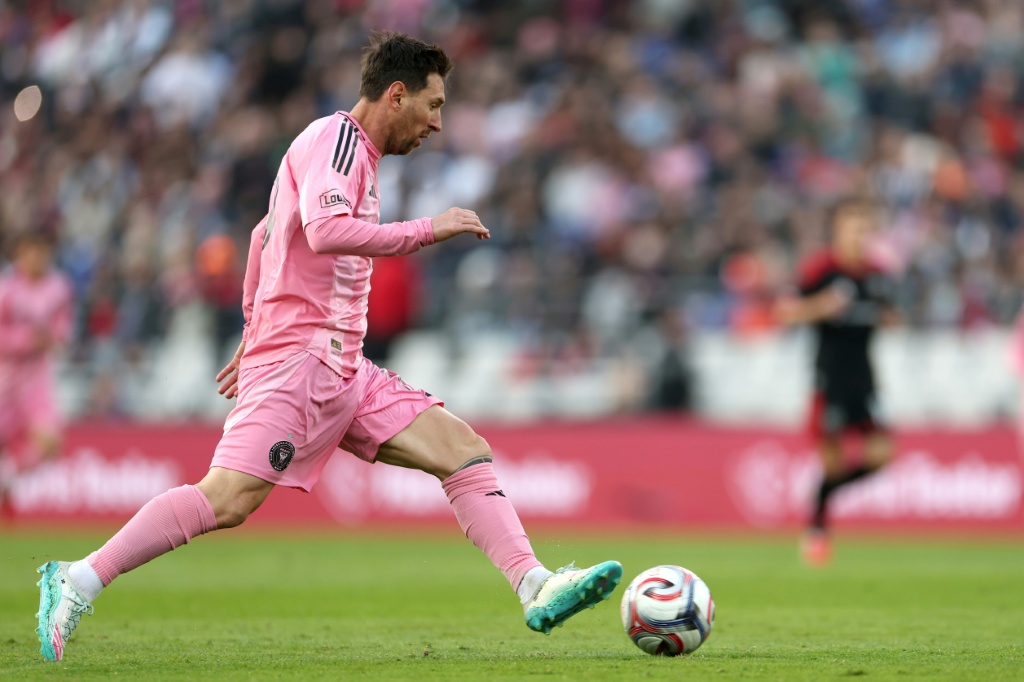 النجم الارجنتيني ليونيل ميسي خلال مباراة انتر ميامي مع دي سي يونايتد في الدوري الأميركي لكرة القدم. بالتيمور، ماريلاند، في 7 اذار/مارس 2026 (ا ف ب)