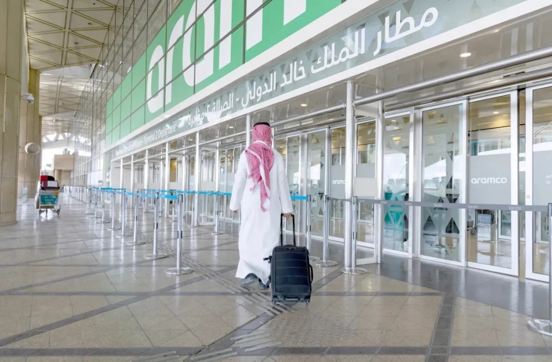 صورة تعبيرية عن رحلة طيران بأحد المطارات السعودية- الصورة من حساب مطار الملك خالد الدولي على منصة إكس