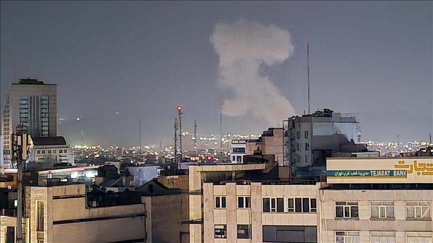 إعلام إيراني: قصف أمريكي إسرائيلي لمنشأتي غاز بأصفهان وخرمشهر (الأناضول)