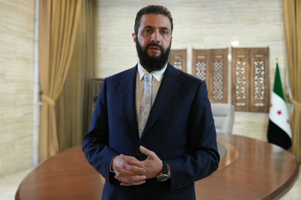 الرئيس السوري أحمد الشرع في دمشق في 18 كانون الثاني/يناير 2026 (ا ف ب)