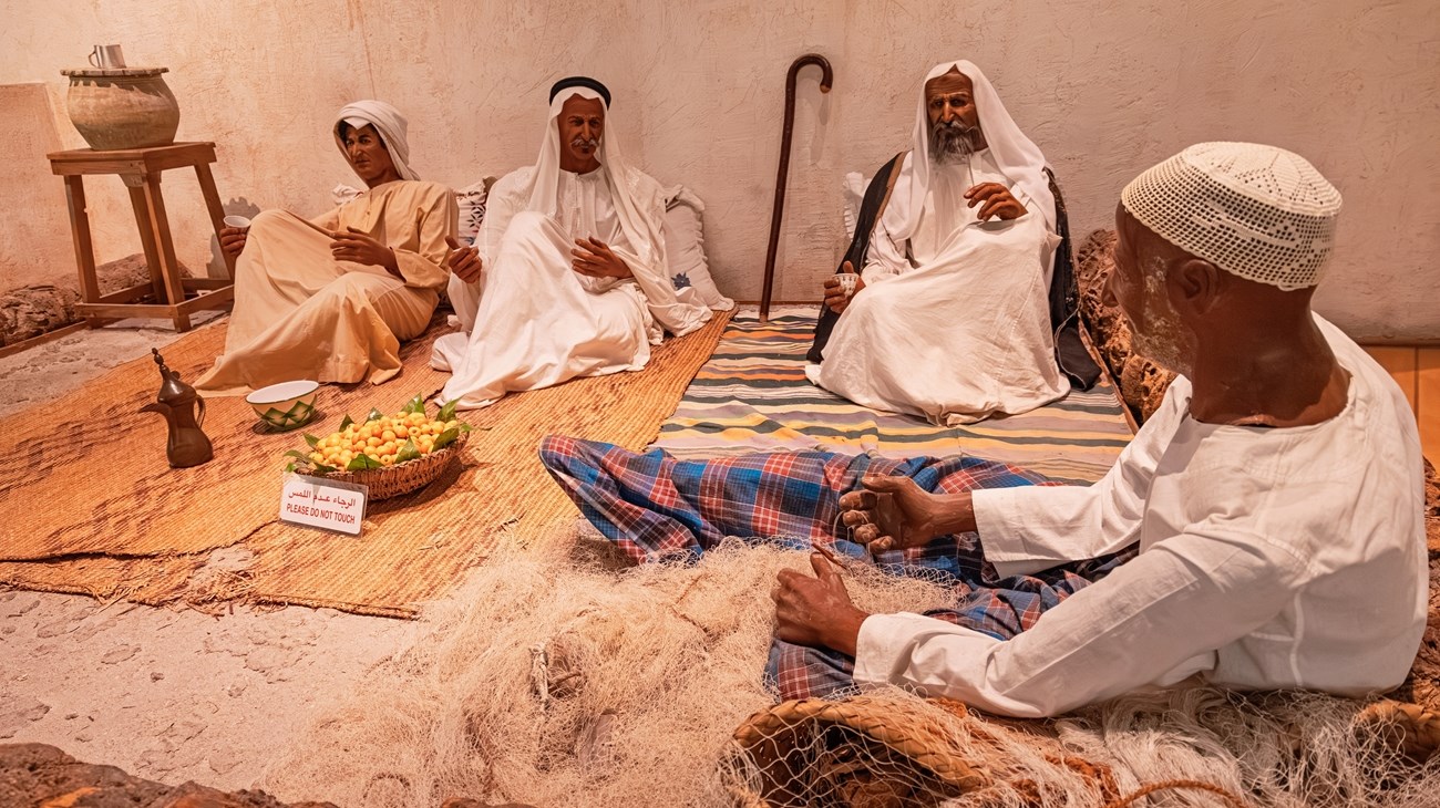 القرى الثقافية في الإمارات.. مرآة للحياة الاجتماعية العريقة (زهرة الخليج)