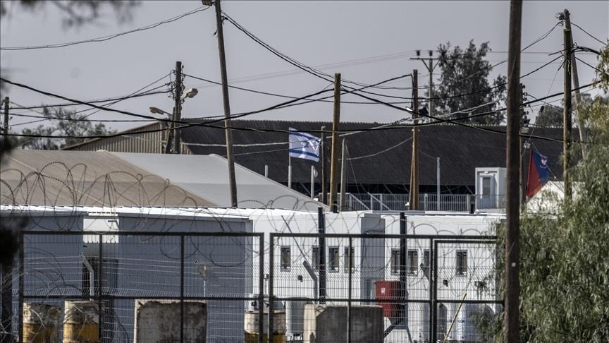 أكدت الرئاسة أن القانون يُعدّ "جريمة حرب بحق الشعب الفلسطيني"، ويأتي في سياق السياسات التصعيدية التي تنتهجها سلطات الاحتلال في قطاع غزة والضفة الغربية بما فيها القدس الشرقية (الاناضول)