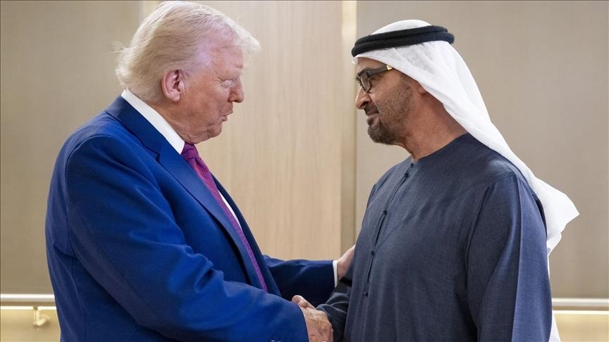 رئيسا الإمارات والولايات المتحدة يبحثان تطورات الأوضاع في المنطقة (الأناضول)