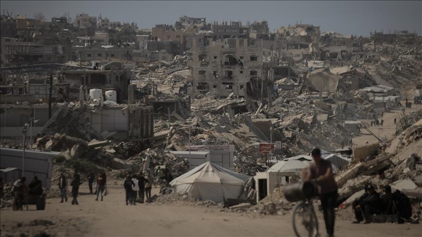 شددت تشيريفكو على أن هذا الواقع يزيد من تعقيد العمليات الإنسانية، لافتة إلى تسجيل مئات الضحايا منذ بدء سريان وقف النار، معظمهم من المدنيين، بينهم نساء وأطفال (الاناضول)