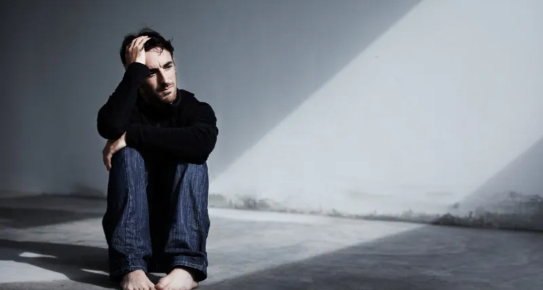 أهدافك اليومية.. هل تكون السلاح الأقوى ضد الاكتئاب؟ (الرجل)