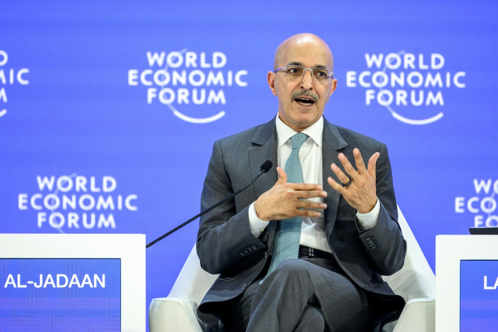 وزير المالية السعودي محمد الجدعان خلال مشاركته في المنتدى الاقتصادي العالمي في دافوس في 23 كانون الثاني/يناير 2026 (ا ف ب)