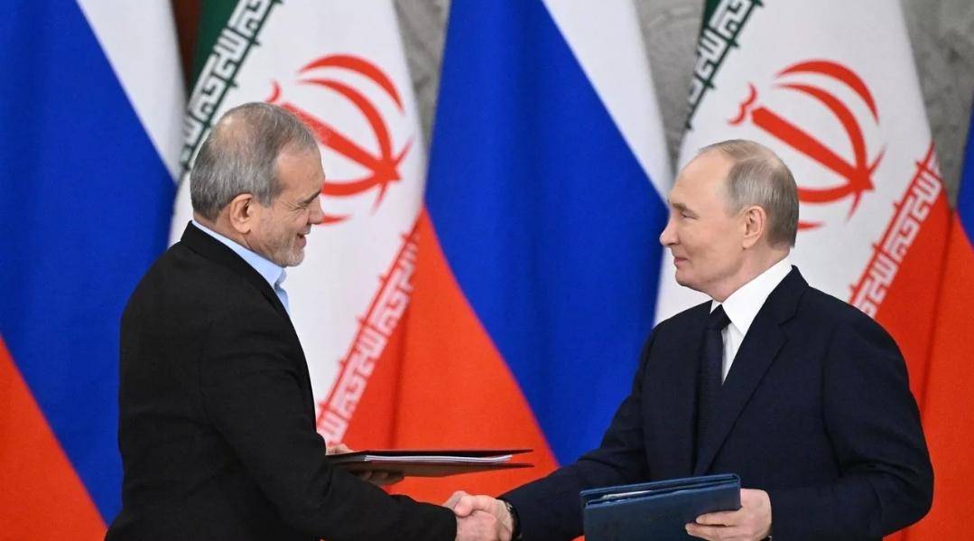 بزشكيان يؤكد لبوتين هاتفيا استعداد طهران للتوصل لاتفاق متوازن مع واشنطن