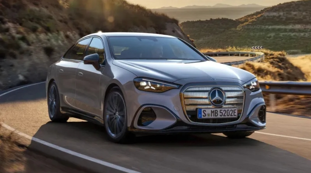 الكشف عن مرسيدس C-Class الكهربائية بمدى يتجاوز 760 كم (الرجل)