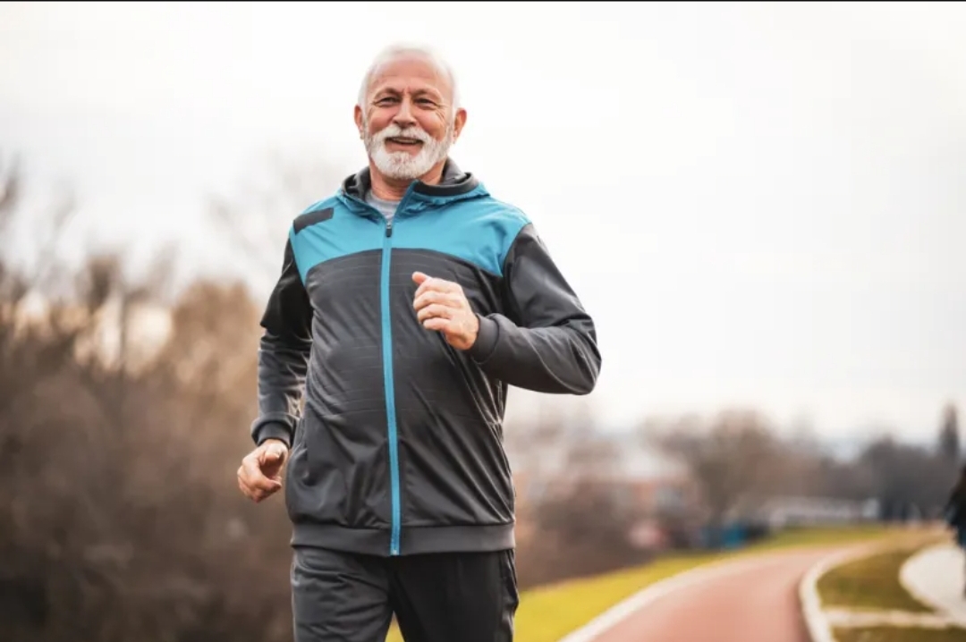 للرجال فوق الخمسين: دليلك لتمرين الفواصل الزمنية لزيادة VO2 max وطول العمر (الرجل)