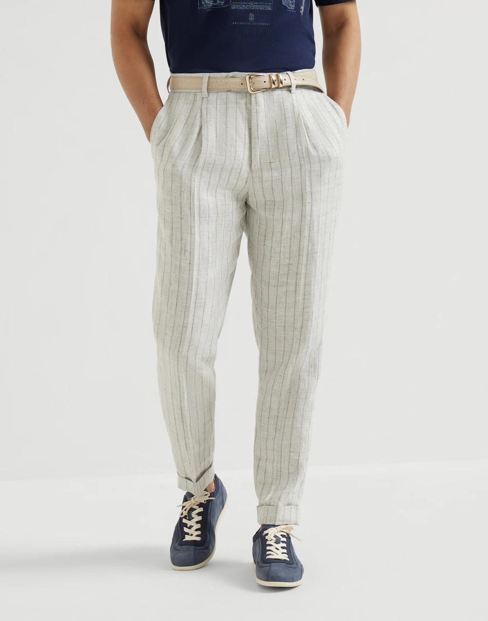 سروال مخطط من الكتان من Brunello Cucinelli - المصدر : Brunello Cucinelli 