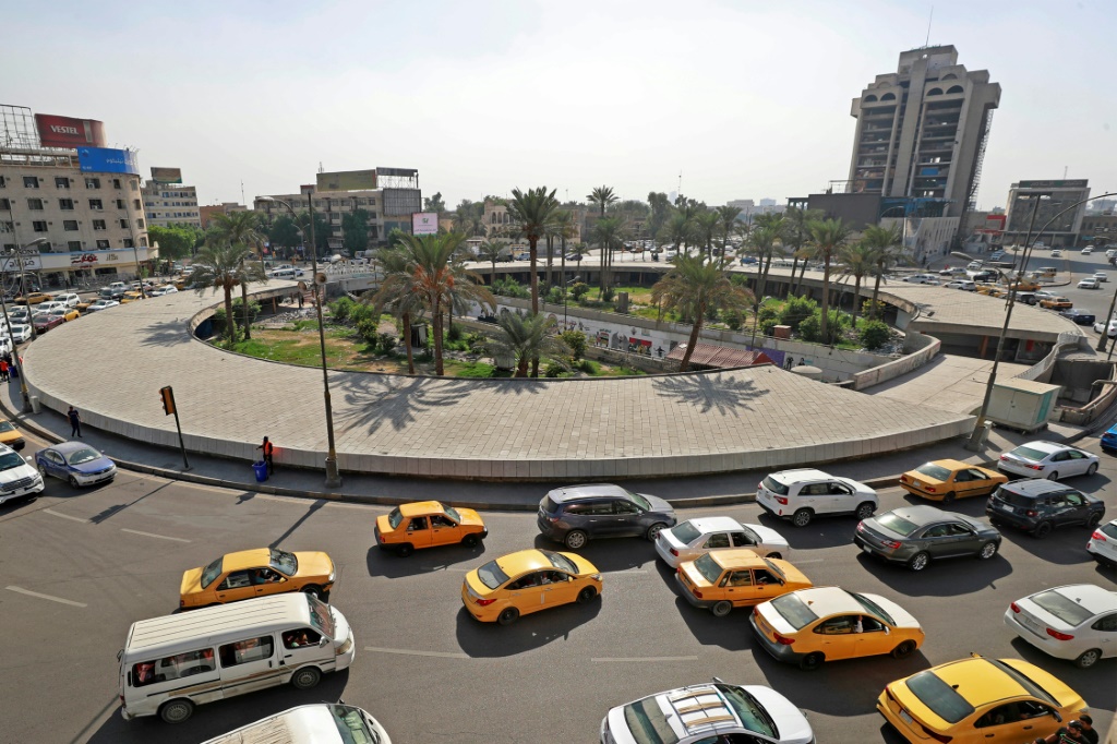 تشير بيانات المرصد إلى تصاعد ملحوظ في عدد أيام الغبار خلال السنوات الأخيرة، سواء على مستوى المحافظات أو عموم البلاد، مؤكدة أن هذه الظواهر باتت تخلّف أضراراً كبيرة ومتراكمة ( ا ف ب).