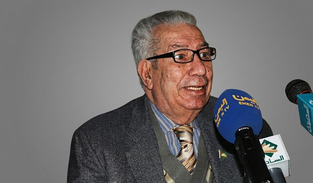   د.سيد مصطفى سالم من القاهرة إلى صنعاء