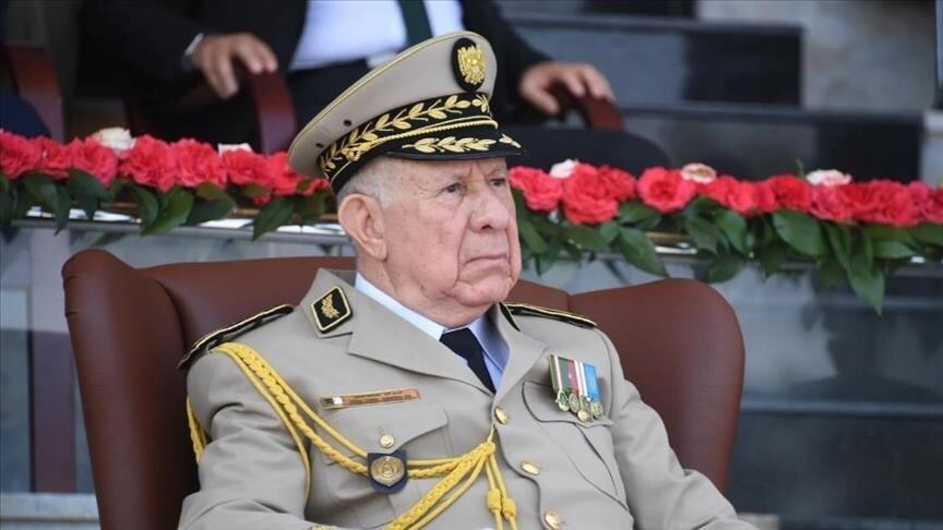 قال رئيس أركان الجيش الجزائري الفريق أول السعيد شنڨريحة : 